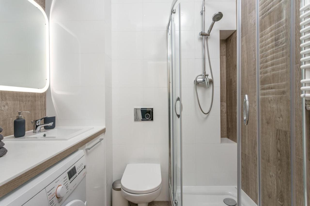 Chill Apartments Warsaw Airport Esterno foto