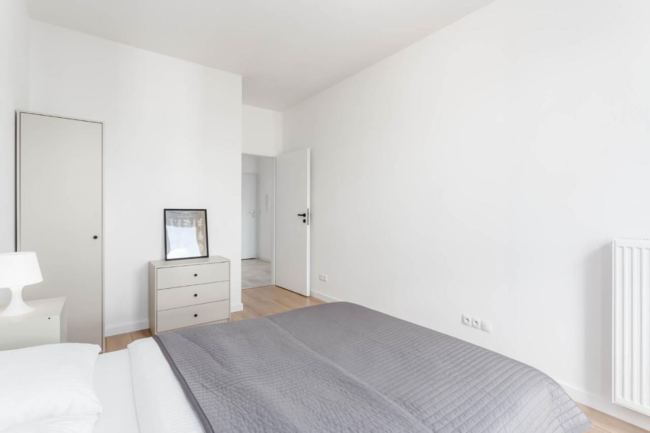 Chill Apartments Warsaw Airport Esterno foto