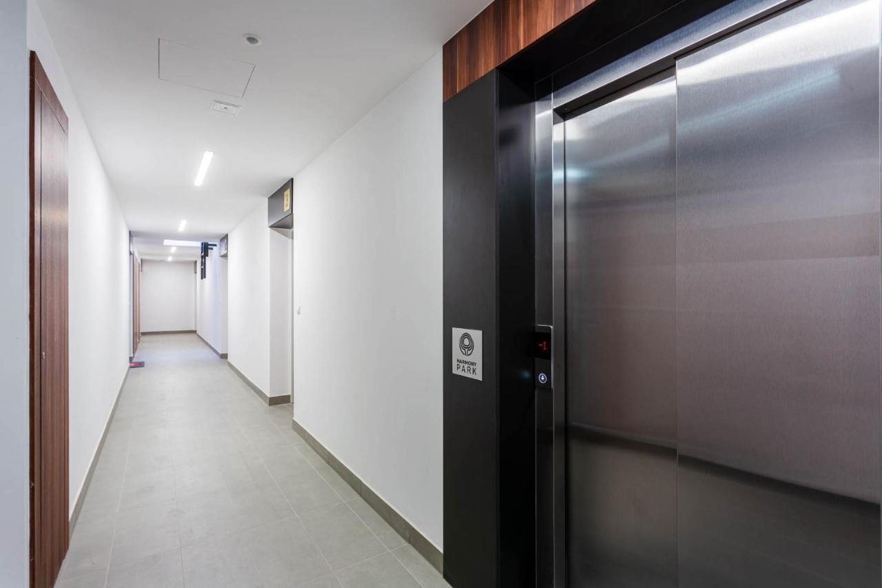 Chill Apartments Warsaw Airport Esterno foto