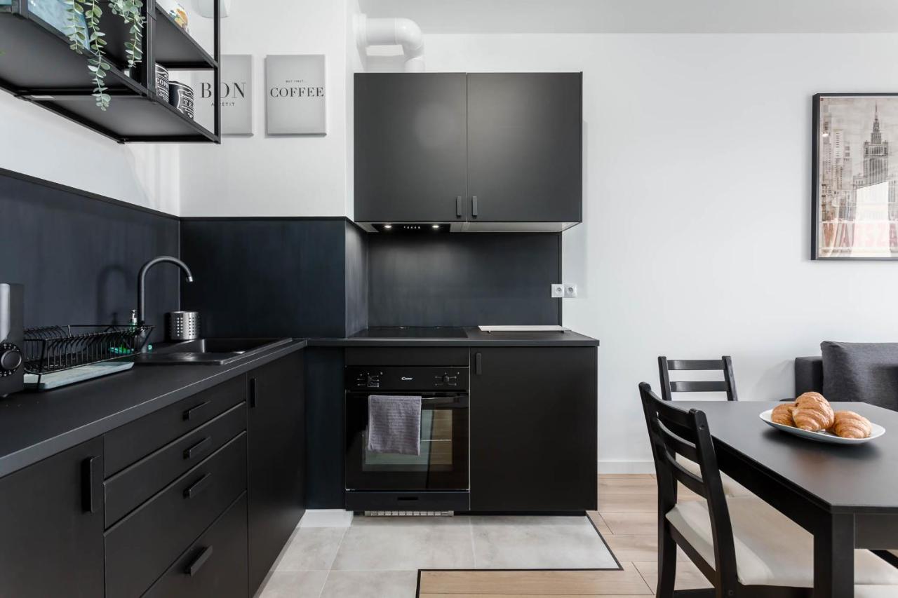 Chill Apartments Warsaw Airport Esterno foto