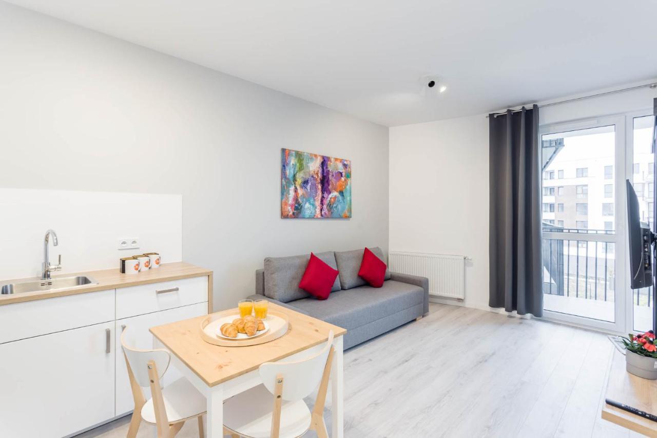 Chill Apartments Warsaw Airport Esterno foto