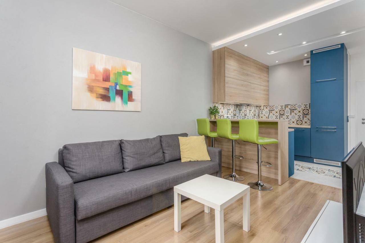 Chill Apartments Warsaw Airport Esterno foto